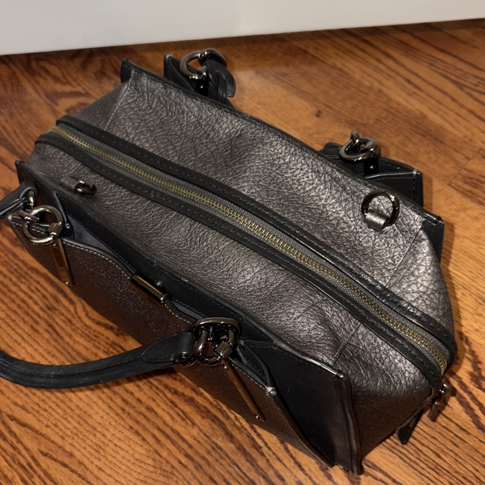 Coach Purse - Picture 4 of 4